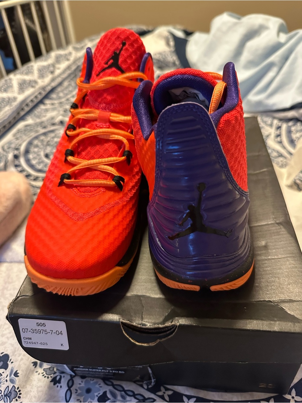 Jordan super.fly deadstock 7Y/8.5 women’s